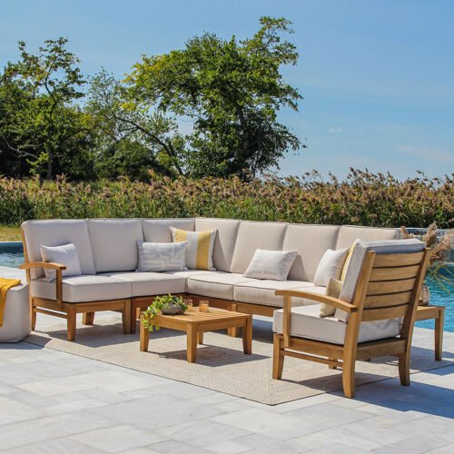 Furniture Outdoor Kayu Jati yang Tahan Cuaca