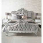 Tempat Tidur Mewah Beludru Silver