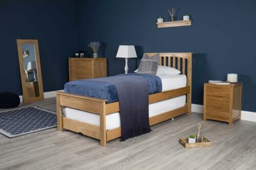Ranjang Tidur Jati Klasik Heywood Single Ranjang Tidur Jati Klasik Heywood Single