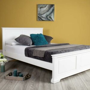 Tempat Tidur Kayu Westcott White Super King