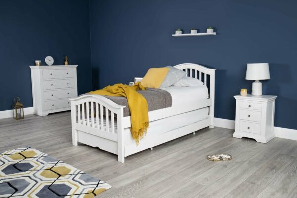 Tempat Tidur Tamu Minimalis Chelsea Single
