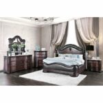 Satu Set Kamar Mewah Klasik Colson