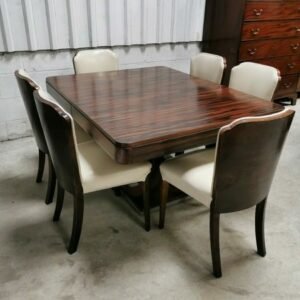 Satu Set Meja Makan Klasik Bauhaus