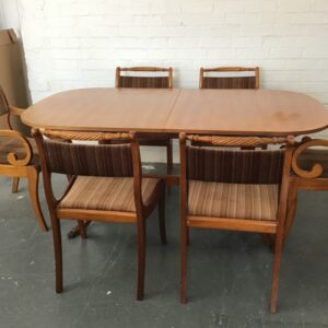 Set Meja Makan Modern Intosh