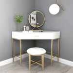 Tolet Kayu Sudut Minimalis Versailles