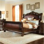 Tempat Tidur Mewah Kayu Jati Modern Evelyn