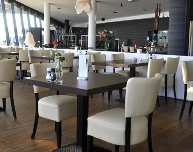 Panduan Memilih Kursi Cafe