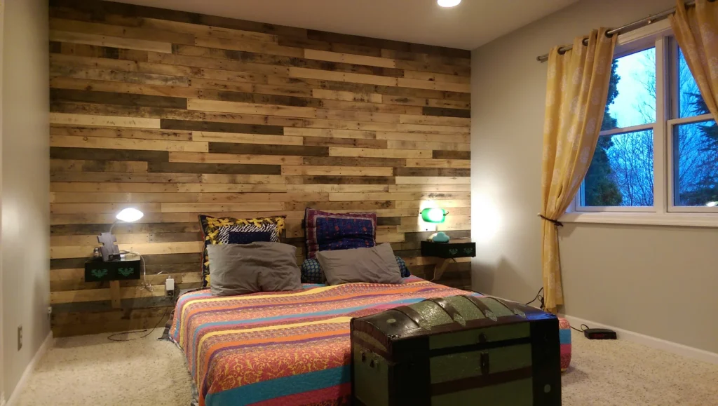Dekorasi Dinding Kreatif Pallet Kayu
