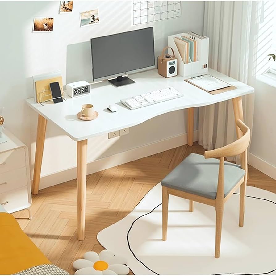 Meja Komputer Minimalis dengan Desain Ergonomis