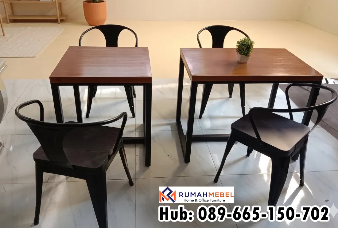 Set Meja dan Kursi Café Me Modern