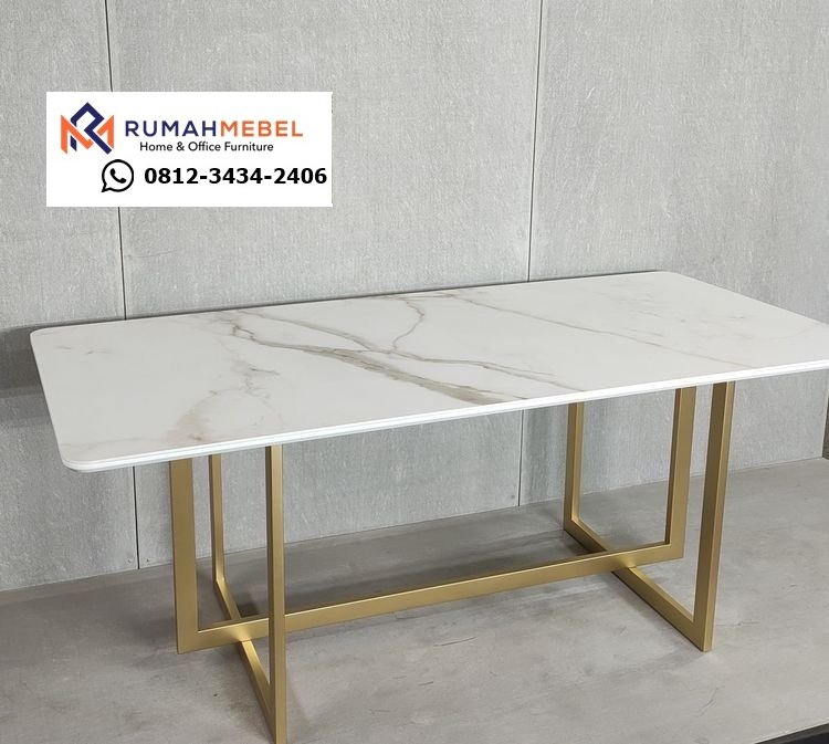 Meja Makan Marmer Putih Calacatta Kaki Besi Emas Modern Minimalis