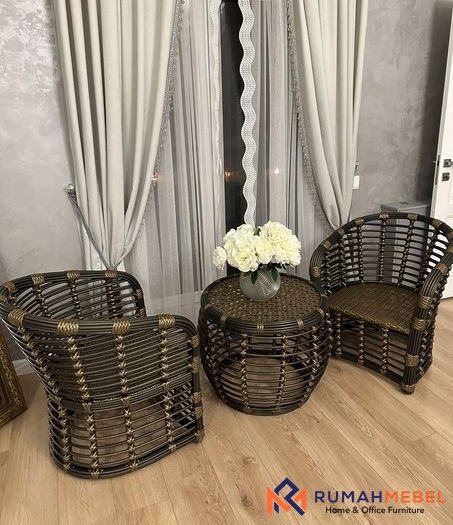 Set Kursi Tamu Rotan Sintetis Minimalis – Elegan & Tahan Lama untuk Indoor dan Outdoor