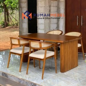 Set Meja Makan Jati Minimalis Salur 4 Kursi Kombinasi Rotan Alami