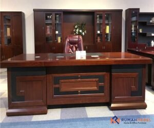 Meja Kantor Direktur Eksekutif Mewah Kayu Solid - RumahMebel