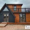 Kabin Modular A-Frame Kayu 2 Lantai - Desain Kontemporer Two-Tone dengan Teras Balkon Atas