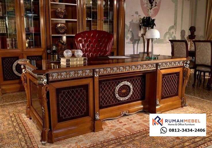 Meja Direktur Klasik Ukir Emas - Wujudkan Kemewahan Abadi di Ruang Kerja