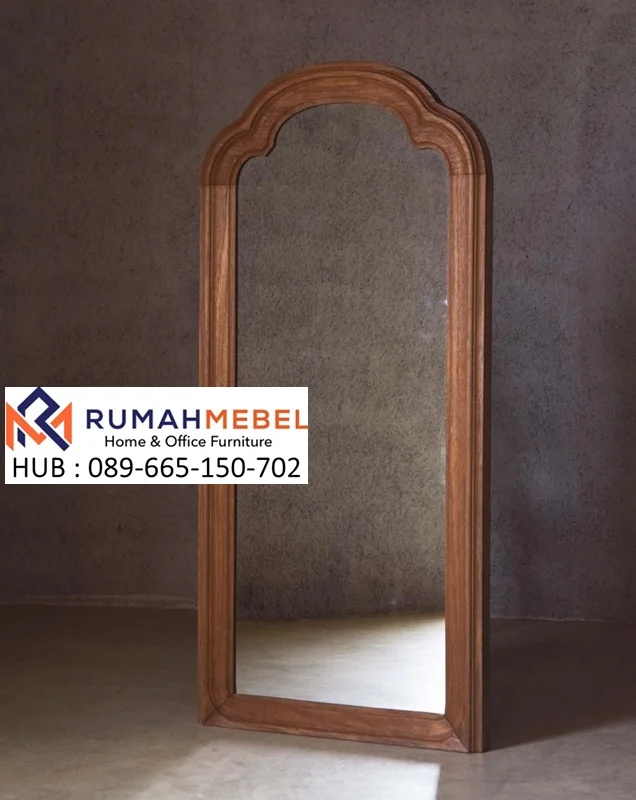 Cermin Lantai Kayu Jati Ukir Lengkung