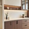 Kitchen Set Minimalis Modern – Kombinasi Wood Grain & Cream