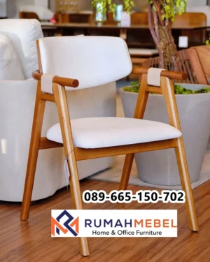 Kursi Cafe Kayu Unik