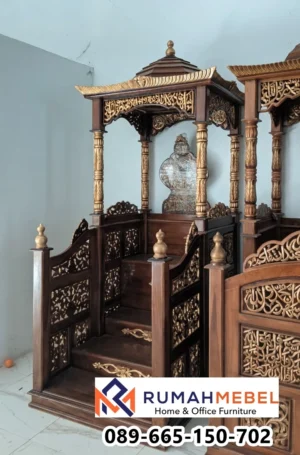 Mimbar Masjid Kupang Tangga Mewah